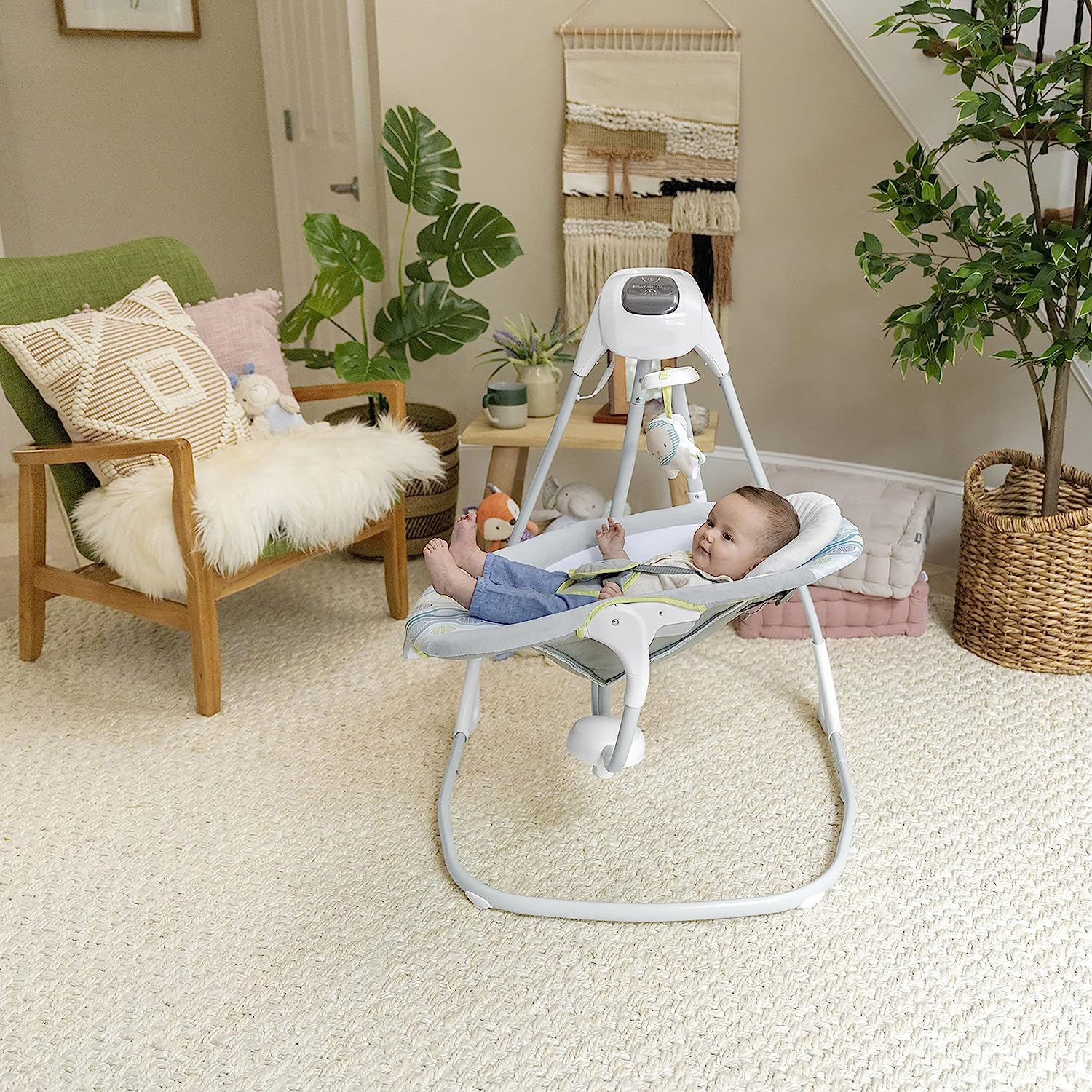 Lightweight Compact 6-Speed Multi-Direction Baby Swing, Vibrations & Nature Sounds, 0-9 Months 6-20 lbs (Pink Cassidy)