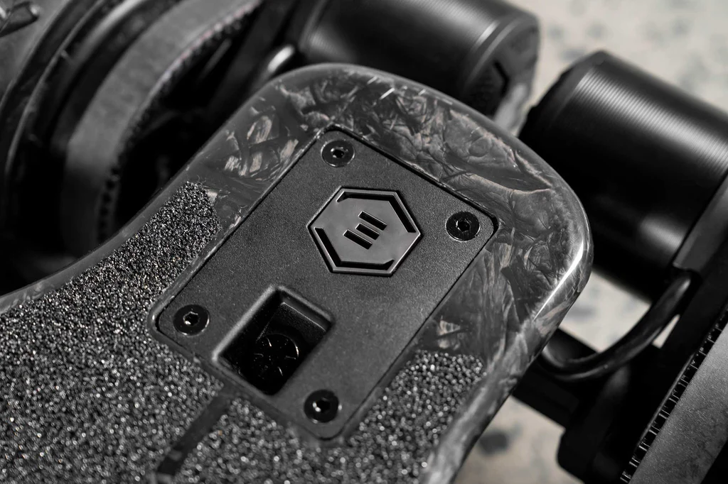 【Christmas discounts 🎄】Diablo Carbon fiber all-terrain electric scooter - top speed 50 km/h, range 50 km